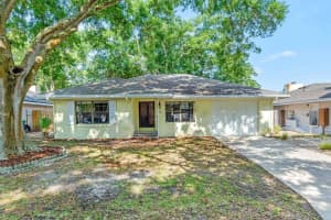 932 SUNSHINE WAY, WINTER HAVEN, FL 33880 Sold 06/28/24