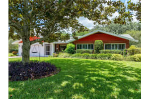 111 HAMPDEN ROAD, WINTER HAVEN, FL 33884 Sold 10/15/24