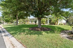 836 SUMMERFIELD DRIVE, LAKELAND, FL 33803 Sold 02/07/25