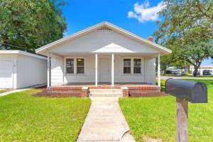 218 PALMETTO STREET, AUBURNDALE, FL 33823 Sold 11/21/24