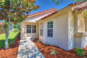 532 VIOLA DRIVE, DAVENPORT, FL 33837 Sold 09/13/24