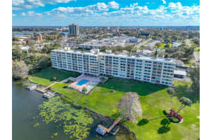 700 MIRROR TERR NW #202, WINTER HAVEN, FL 33881 Sold 09/18/24