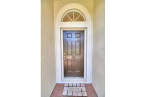 2410 SALZBURG LOOP, WINTER HAVEN, FL 33884 Sold 03/24/25