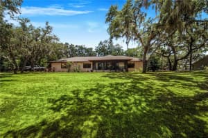 8881 Cypresswood Dr, LAKE WALES