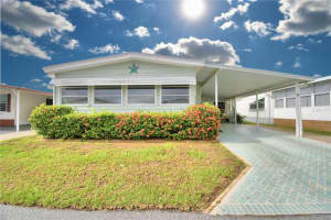 4244 CEDARWOOD STREET, WINTER HAVEN, FL 33880 Sold 05/22/25
