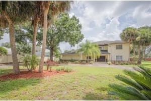 2402 BERKSHIRE LANE, WINTER HAVEN, FL 33884 Sold 09/30/24