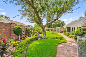 306 COLLIER DRIVE, WINTER HAVEN, FL 33884 Sold 10/25/24