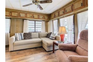 9000 US HWY 192 ##549, CLERMONT, FL 34714 Sold 01/28/25