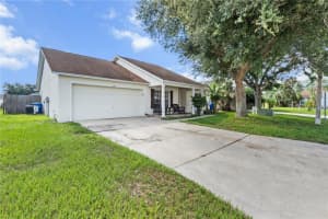 527 TERRANOVA CIRCLE, WINTER HAVEN, FL 33884 Sold 08/16/24