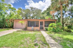 303 LAKE DALE DRIVE, AUBURNDALE, FL 33823 Sold 09/30/24