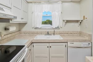 1100 PONCE DE LEON CIRCLE, VERO BEACH, FL 32960 Sold 04/10/25