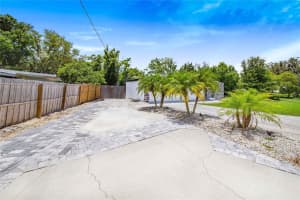 1004 AVENUE G NE, WINTER HAVEN, FL 33881 - MLS#MFRP4931111
