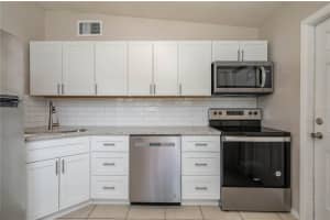 1324 LAKEVIEW ROAD, LAKE WALES, FL 33853 Sold 11/20/24