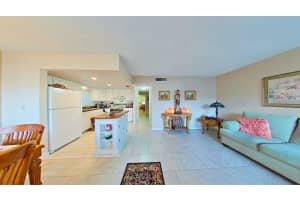 400 EL CAMINO DR #111, WINTER HAVEN, FL 33884 Sold 12/02/24
