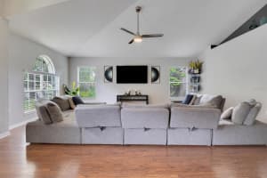 4317 THOMAS WOOD LANE, WINTER HAVEN, FL 33880 Sold 09/25/24