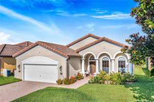 318 VILLA SORRENTO CIRCLE, HAINES CITY, FL 33844 Sold 12/13/24