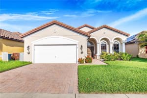 318 VILLA SORRENTO CIRCLE, HAINES CITY, FL 33844 Sold 12/13/24