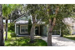 902 CAPE COD CIRCLE, VALRICO, FL 33594 Sold 11/20/24