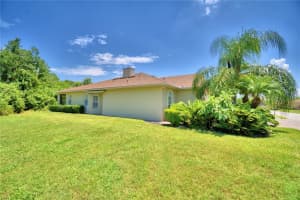 1407 VIENNA SQUARE DR, WINTER HAVEN, FL 33884 Sold 10/18/24