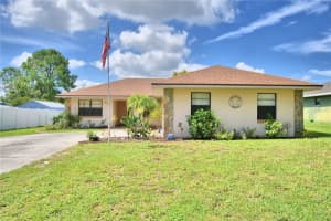924 HILLGROVE LANE, AUBURNDALE, FL 33823 Sold 01/27/25