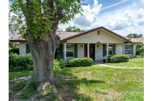216 SHELLEY DRIVE, WINTER HAVEN, FL 33884 Sold 10/17/24