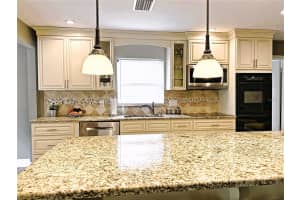 902 HOMEWOOD DRIVE, BRANDON, FL 33511 Sold 05/14/25