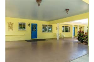 210 LAKE ROY DRIVE, WINTER HAVEN, FL 33884 Sold 09/16/24