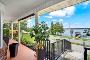 300 LAKE ELBERT DRIVE, WINTER HAVEN, FL 33881 Sold 10/25/24