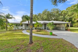 910 SHADOW DRIVE, LAKELAND, FL 33809 Sold 12/30/24