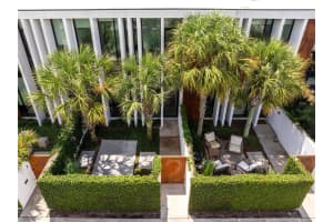 154 2ND STREET SW #Unit 2, WINTER HAVEN, FL 33880 Sold 01/27/25