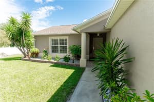 2923 COUNTRY RIDGE LANE, LAKELAND, FL 33801 Sold 12/19/24