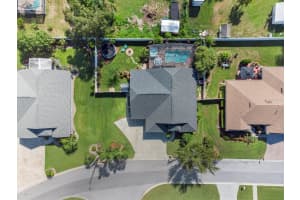 135 BELMONT DRIVE, WINTER HAVEN, FL 33884 Sold 12/06/24