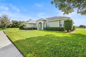 680 SQUARE LAKE DRIVE, BARTOW, FL 33830 Sold 11/25/24