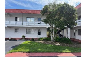 1100 MARTINIQUE DRIVE, WINTER HAVEN, FL 33884 Sold 10/28/24
