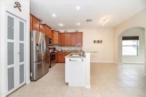 4104 MARTINDALE LOOP, WINTER HAVEN, FL 33884 Sold 06/24/25