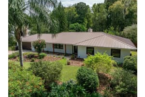 3808 GAINES DRIVE, WINTER HAVEN, FL 33884 Sold 03/31/25