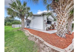 551 LAKE DEXTER BOULEVARD, WINTER HAVEN, FL 33884 Sold 02/27/25