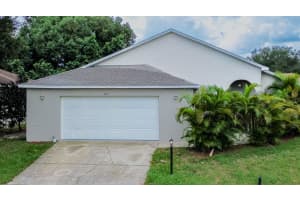 203 DIAMOND RIDGE BOULEVARD, AUBURNDALE, FL 33823 Sold 12/23/24