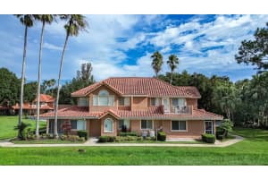 5202 WATERVIEW WAY, WINTER HAVEN, FL 33884 Sold 11/14/24