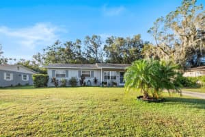 2221 PILAKLAKAHA AVENUE, AUBURNDALE, FL 33823 Sold 05/14/25