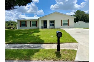 210 LAKE THOMAS DRIVE, WINTER HAVEN, FL 33880 Sold 02/04/25