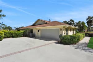 2910 PLANTATION ROAD, WINTER HAVEN, FL 33884 Sold 12/30/24