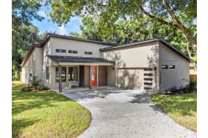 3180 LAKE DRIVE, WINTER HAVEN, FL 33881 Sold 02/15/25