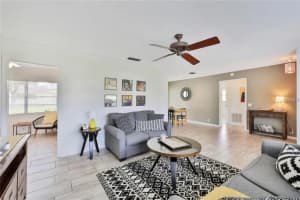 109 ELLIOTT LANE, WINTER HAVEN, FL 33884 Sold 02/06/25