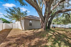 1013 ROBIN LANE, WINTER HAVEN, FL 33884 Sold 06/06/25