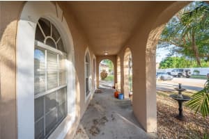 5844 ROYAL HILLS CIRCLE, WINTER HAVEN, FL 33881 Sold 03/26/25