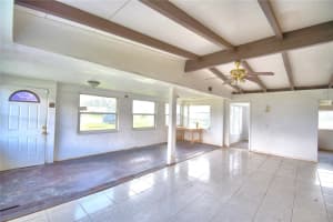 738 STRAIN BOULEVARD, LAKELAND, FL 33815 Sold 05/09/25