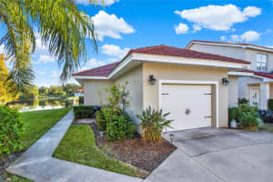 2220 GARDEN LAKE DRIVE, WINTER HAVEN, FL 33884 Sold 04/30/25