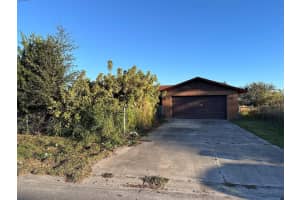 1139 CAREFREE COVE DRIVE, WINTER HAVEN, FL 33881 Sold 11/27/24
