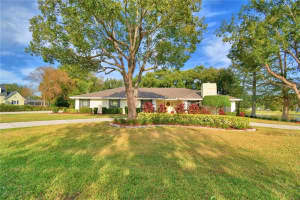 2943 PLANTATION ROAD, WINTER HAVEN, FL 33884 Sold 03/31/25